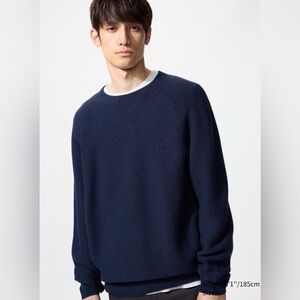 Uniqlo 3D Knit Sweater Mens Crew Neck Navy Blue NWT Casual Preppy Classic M